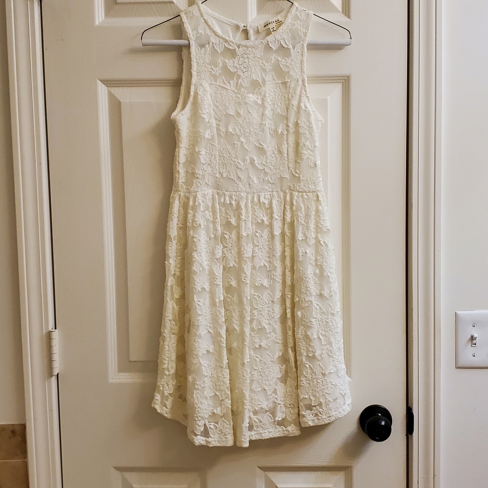Monteau Las Angeles white lace dress size small